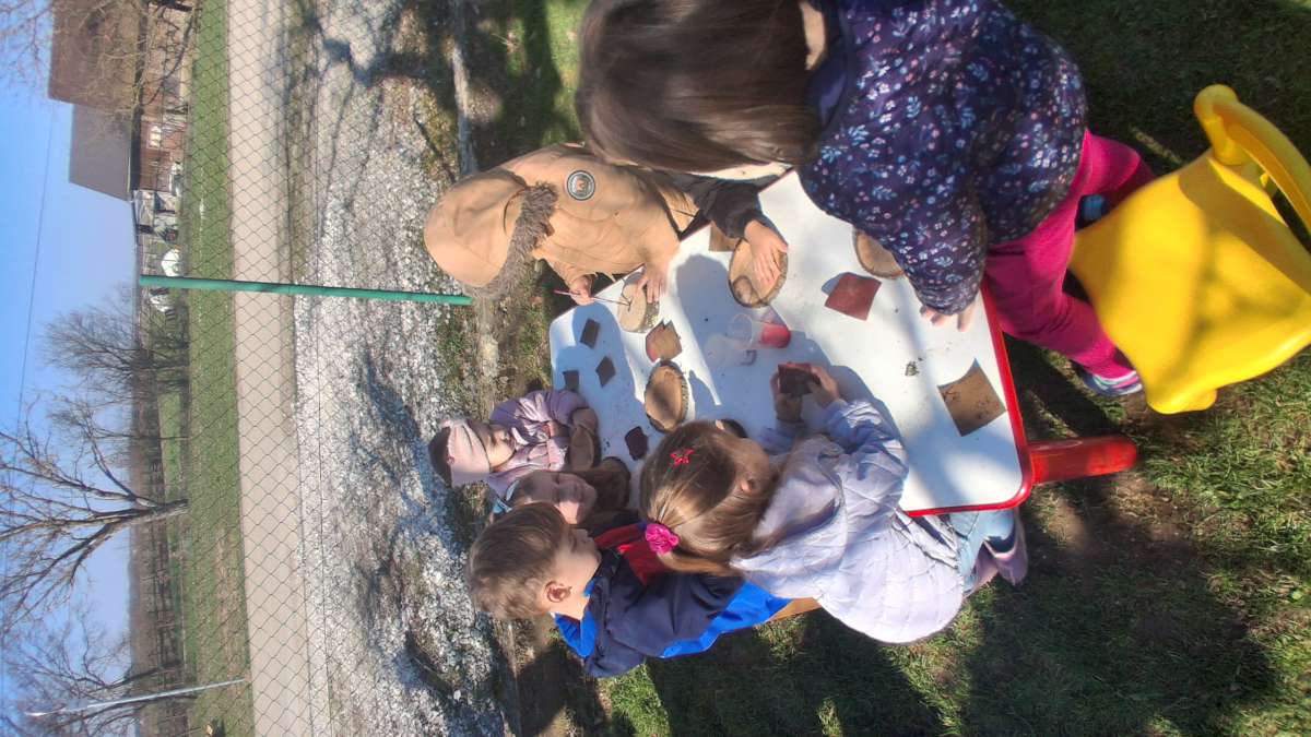 POSJET PREDSTAVNIKA HRVATSKIH ŠUMA DJEČJEM VRTIĆU VELIKA GORICA PO MRACLIN